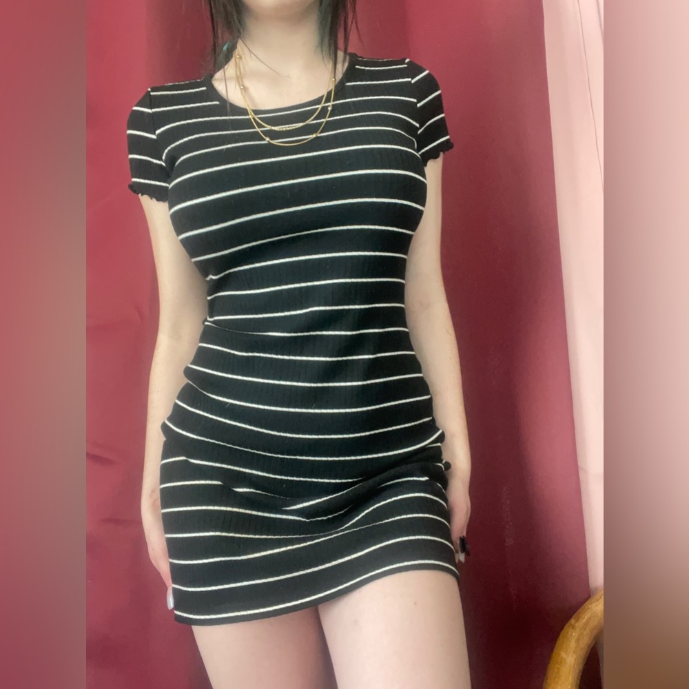 striped/ bodycon/black&white/great condition/casual